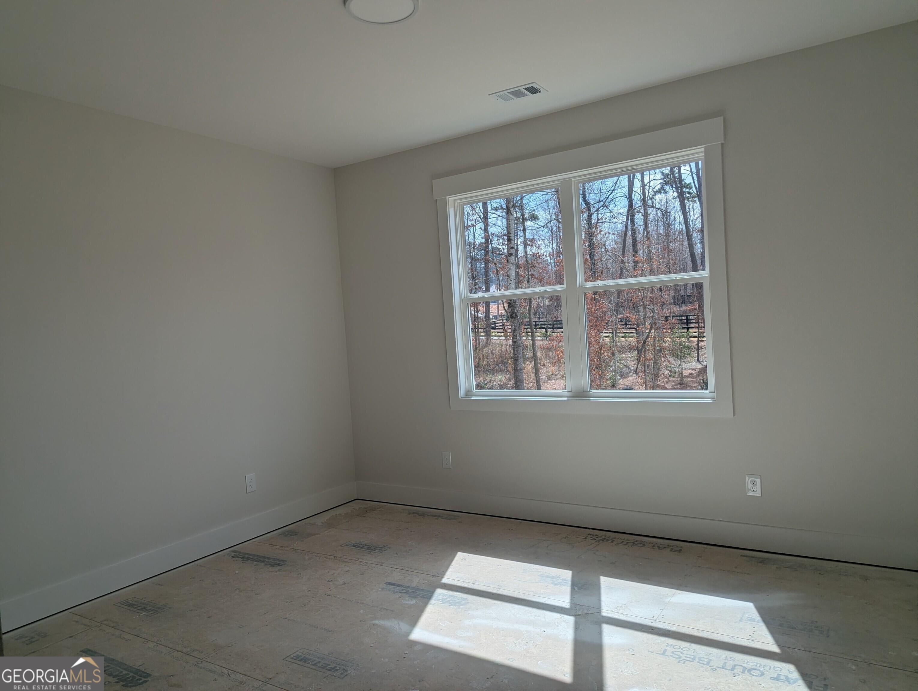 The Chatsworth Plan by Peachtree Residential. Quick Move-in! This beau – image 19