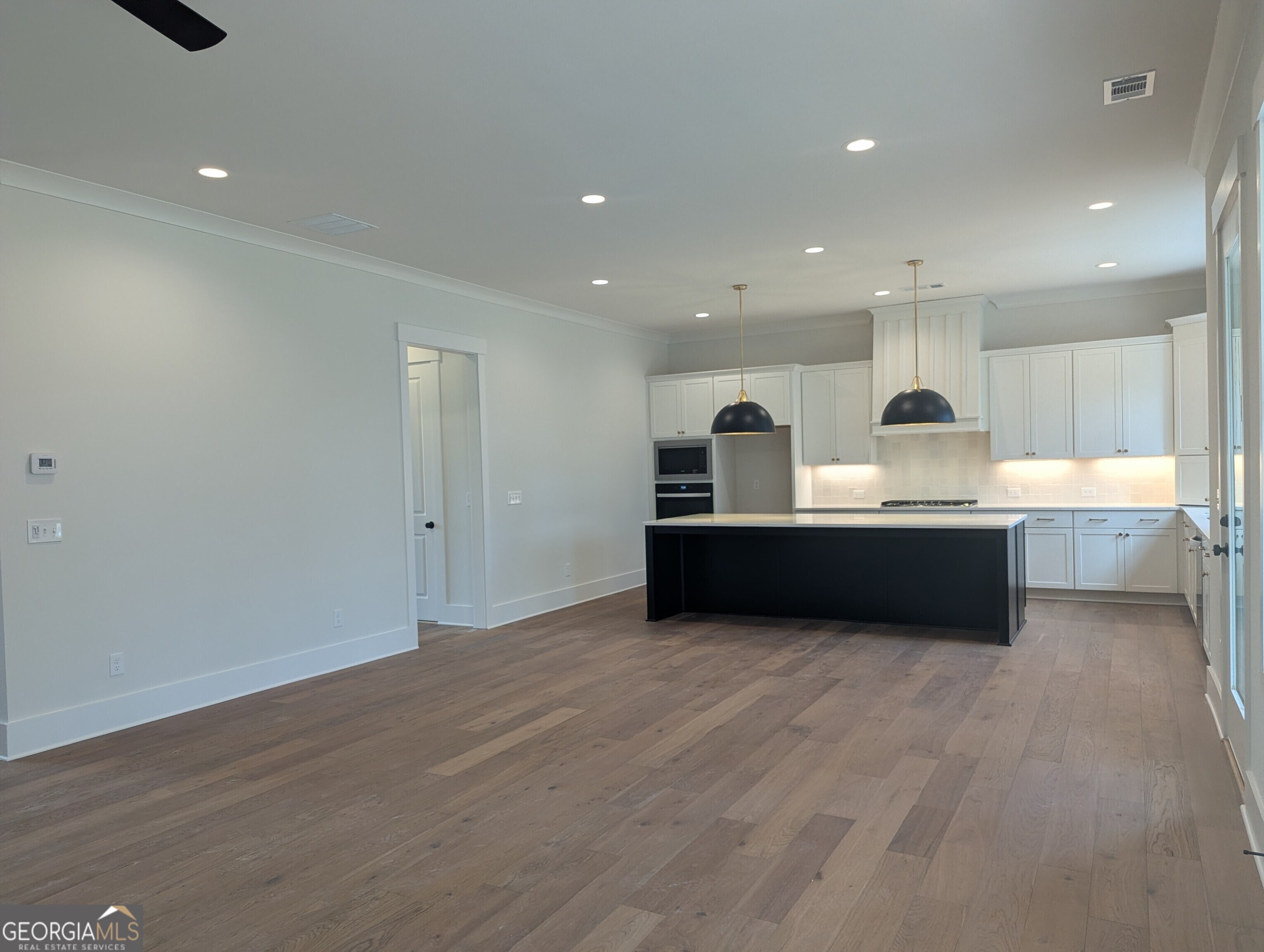The Chatsworth Plan by Peachtree Residential. Quick Move-in! This beau – image 9