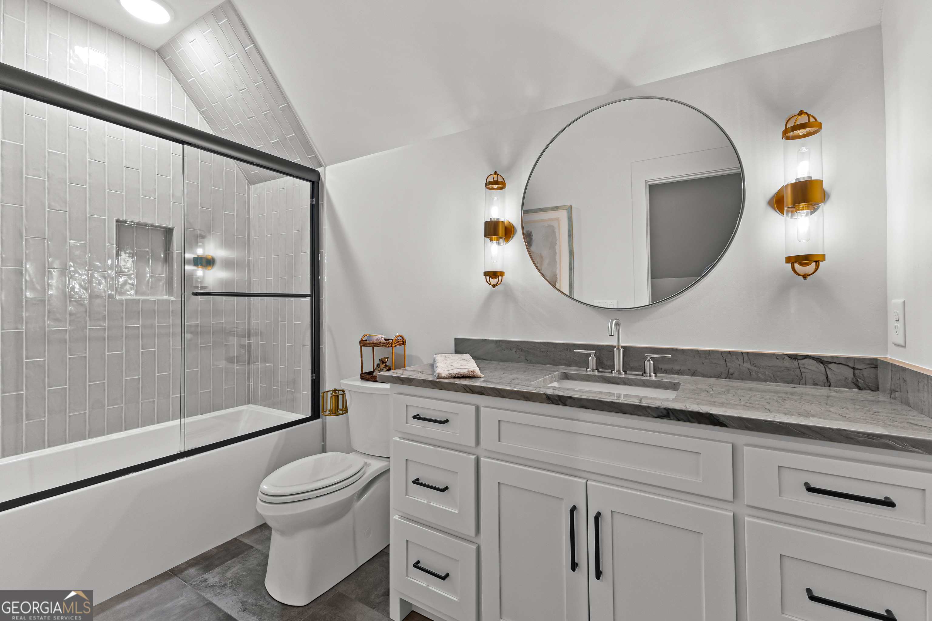 Senoia, Georgia 30276, United States, 4 Bedrooms Bedrooms, ,5 BathroomsBathrooms,Residential,Active,160013