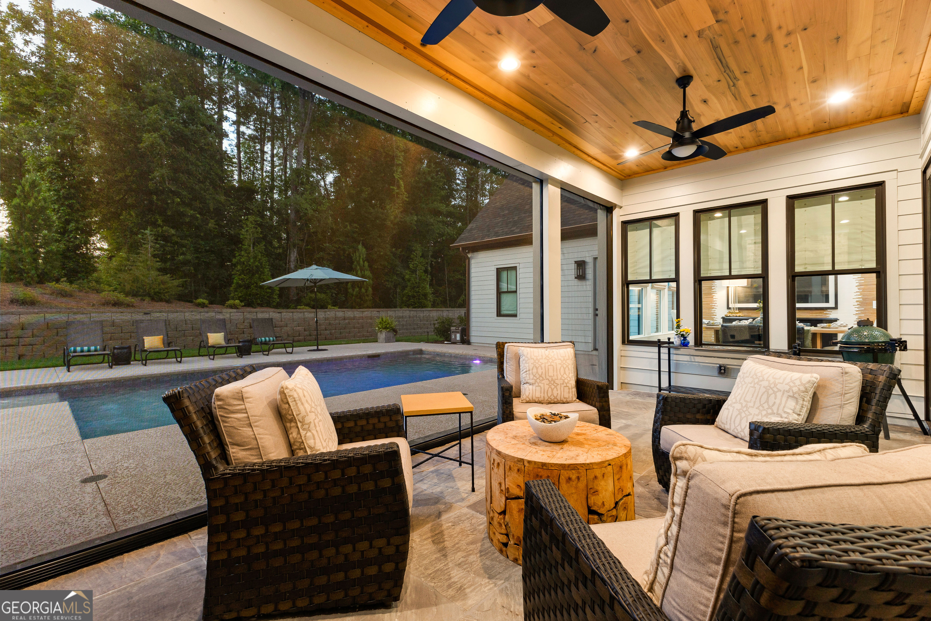 Senoia, Georgia 30276, United States, 4 Bedrooms Bedrooms, ,5 BathroomsBathrooms,Residential,Active,160013