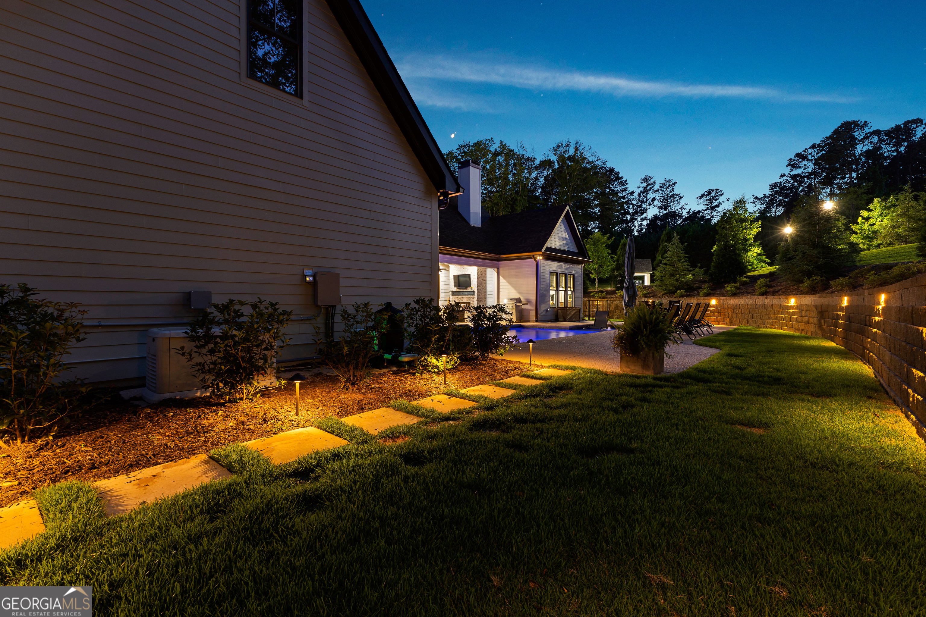 Senoia, Georgia 30276, United States, 4 Bedrooms Bedrooms, ,5 BathroomsBathrooms,Residential,Active,160013