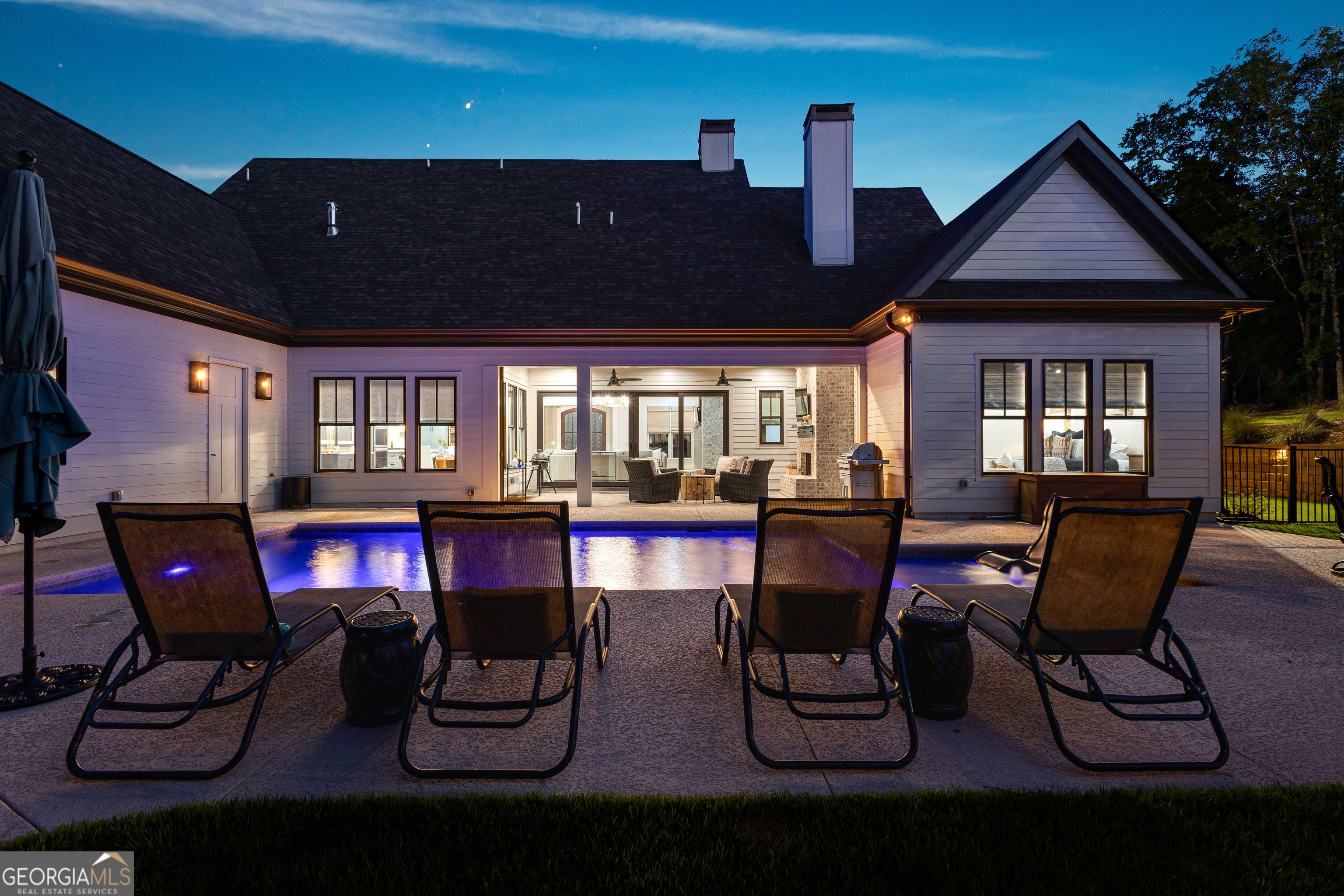 Senoia, Georgia 30276, United States, 4 Bedrooms Bedrooms, ,5 BathroomsBathrooms,Residential,Active,160013