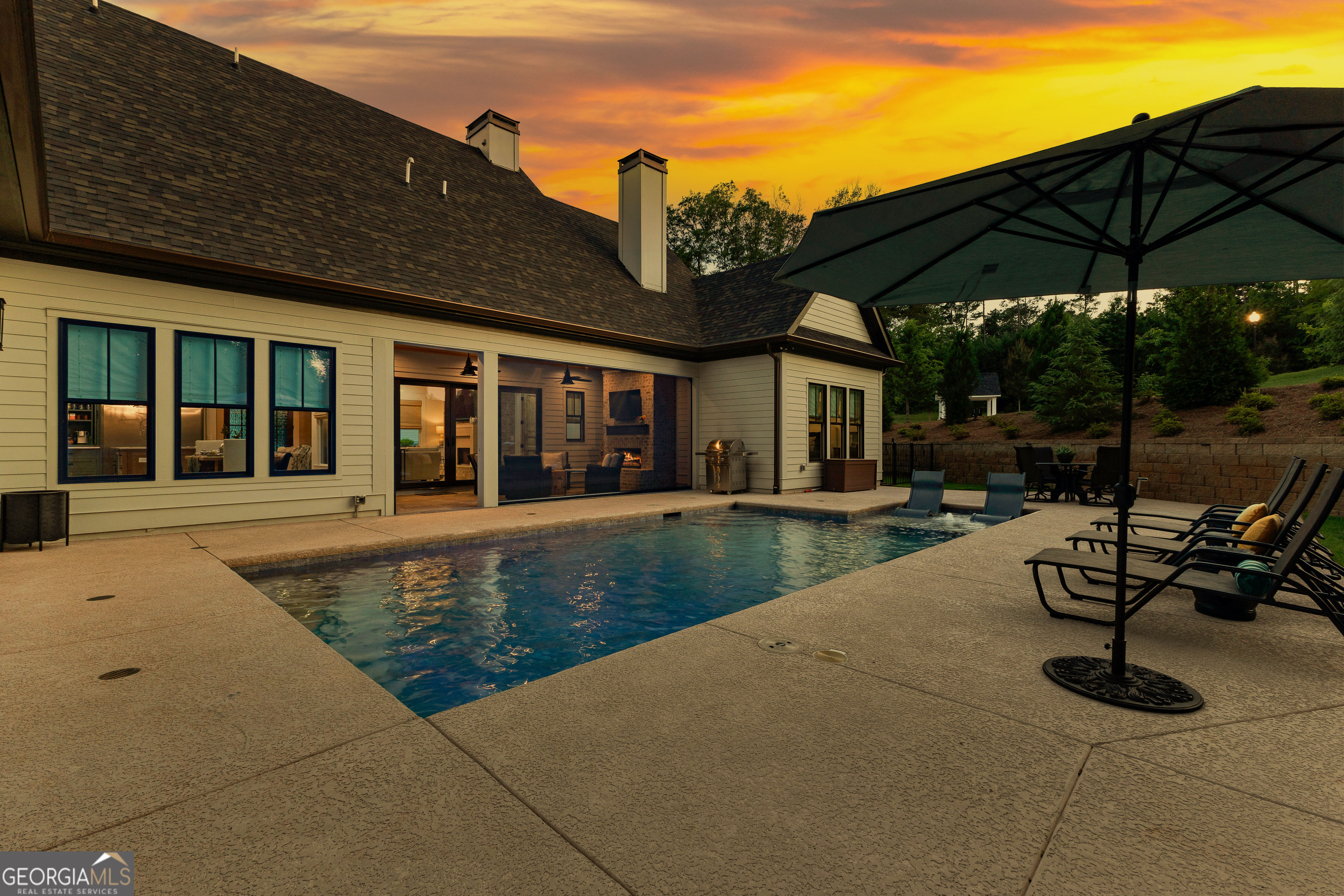 Senoia, Georgia 30276, United States, 4 Bedrooms Bedrooms, ,5 BathroomsBathrooms,Residential,Active,160013