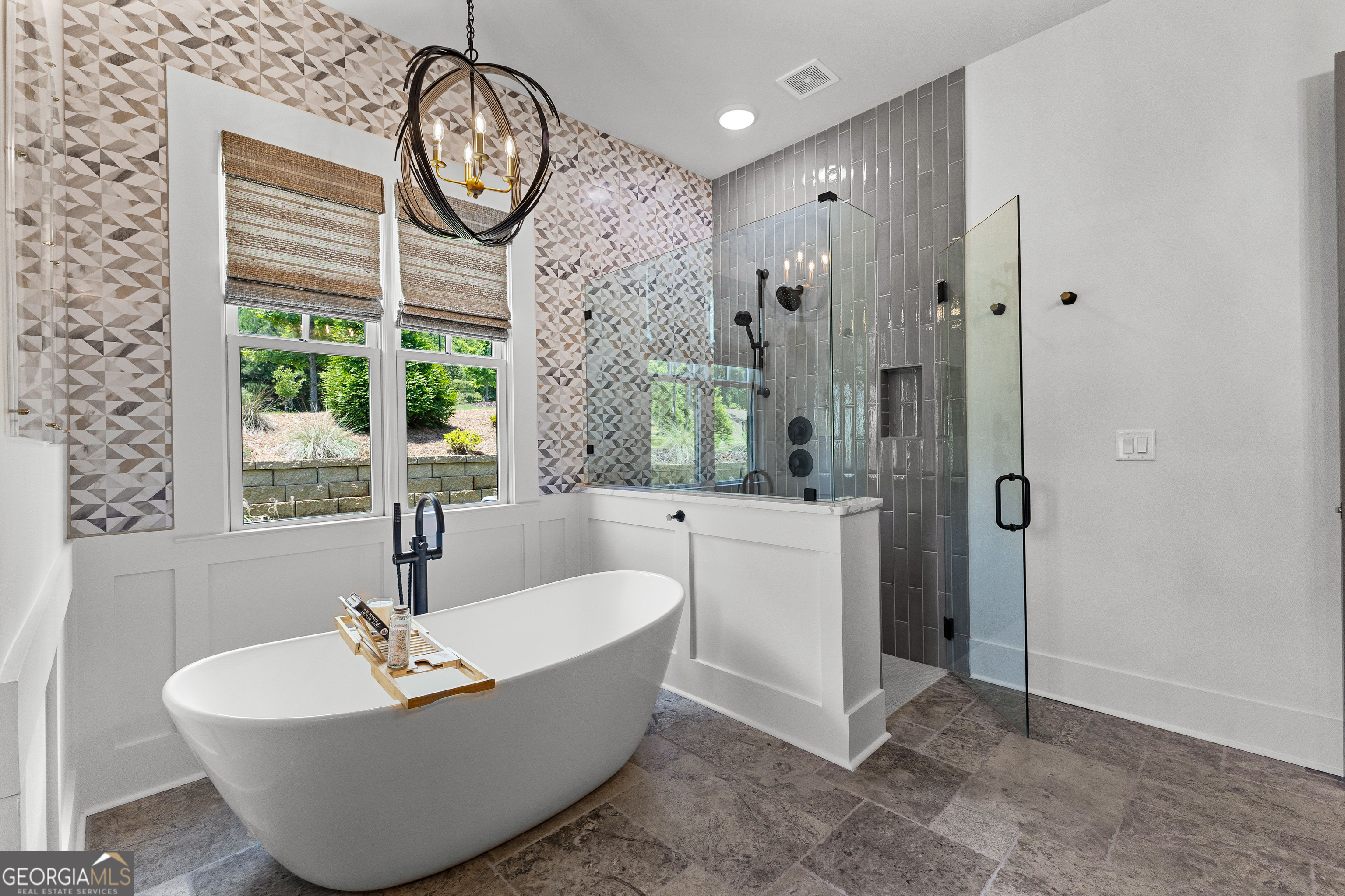 Senoia, Georgia 30276, United States, 4 Bedrooms Bedrooms, ,5 BathroomsBathrooms,Residential,Active,160013