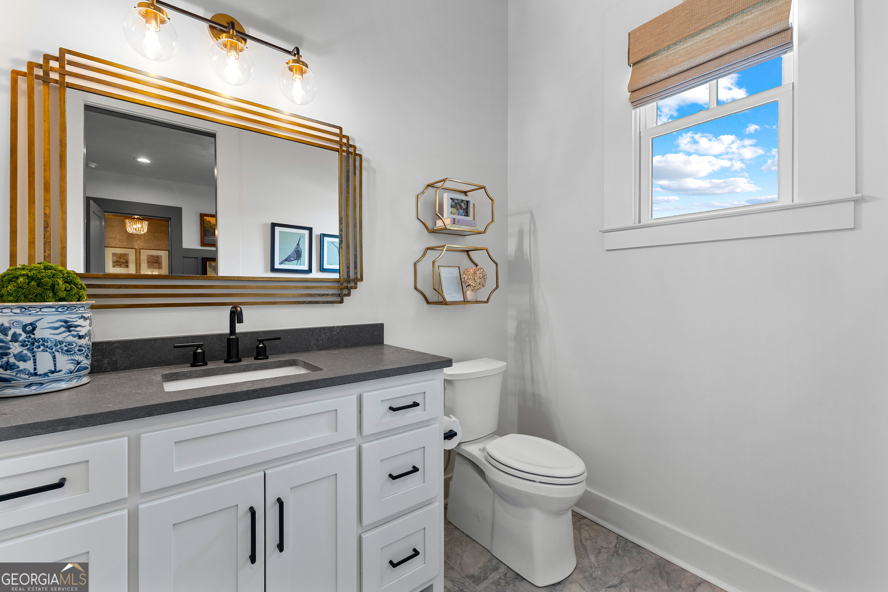 Senoia, Georgia 30276, United States, 4 Bedrooms Bedrooms, ,5 BathroomsBathrooms,Residential,Active,160013