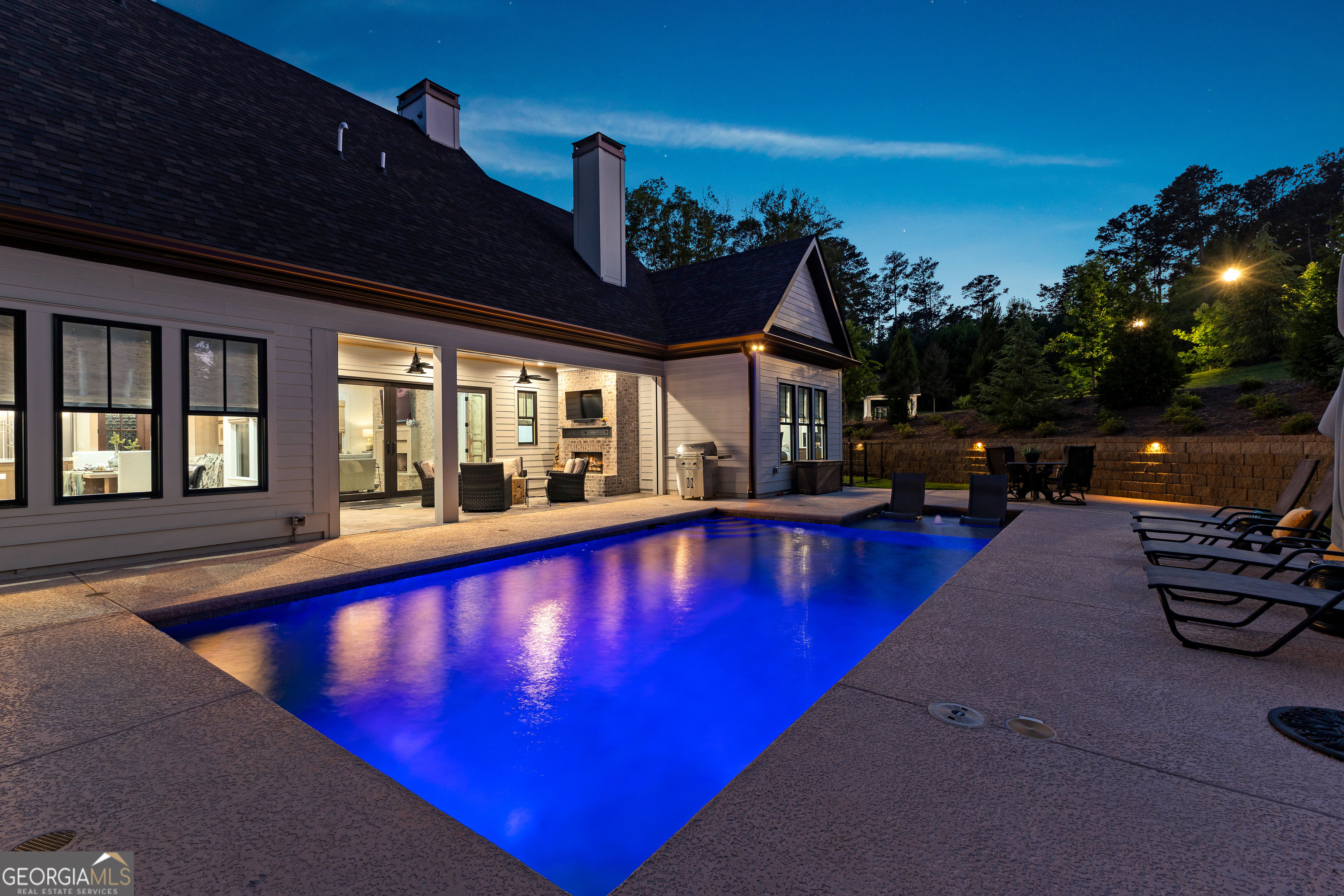 Senoia, Georgia 30276, United States, 4 Bedrooms Bedrooms, ,5 BathroomsBathrooms,Residential,Active,160013