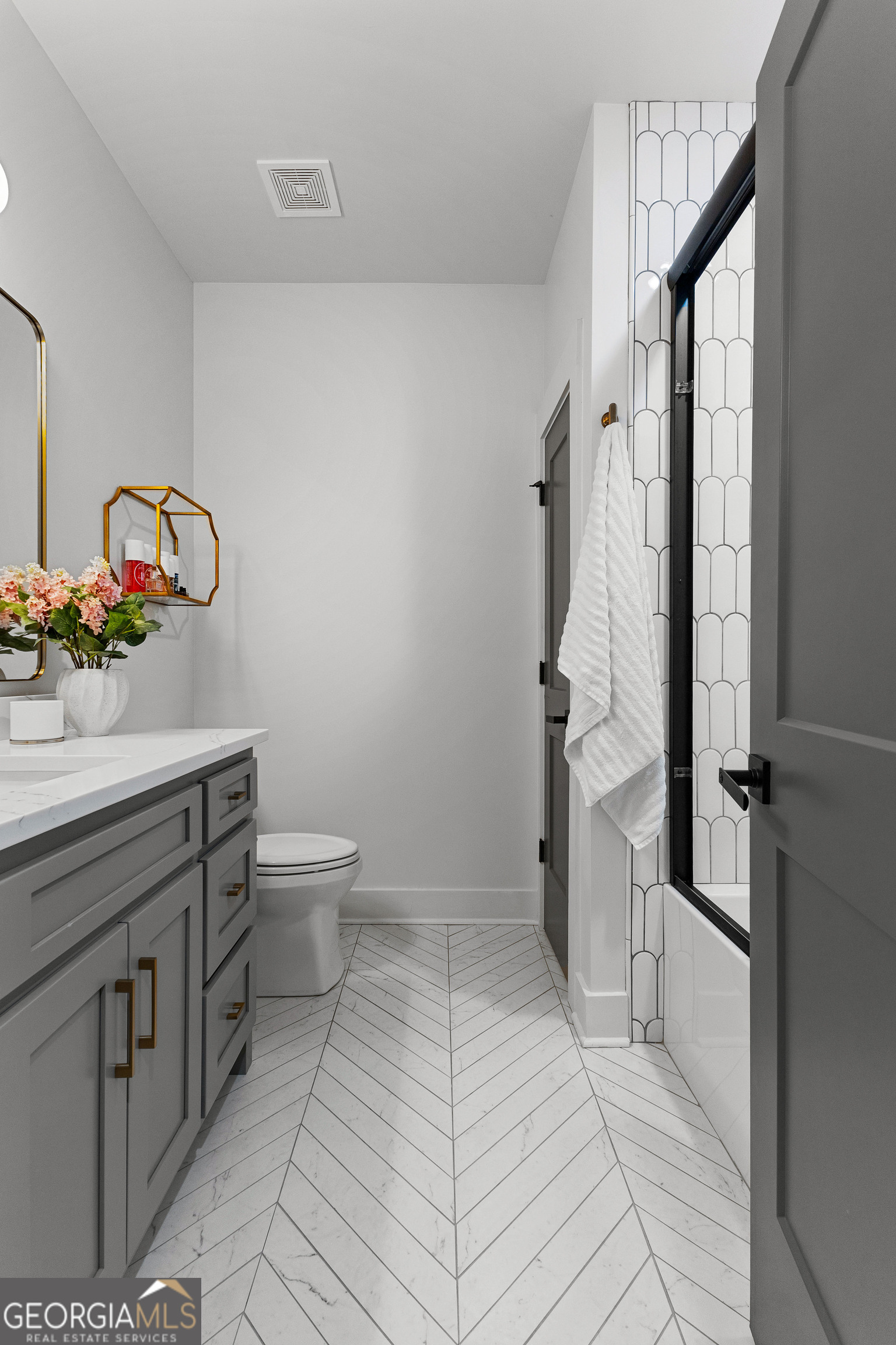 Senoia, Georgia 30276, United States, 4 Bedrooms Bedrooms, ,5 BathroomsBathrooms,Residential,Active,160013