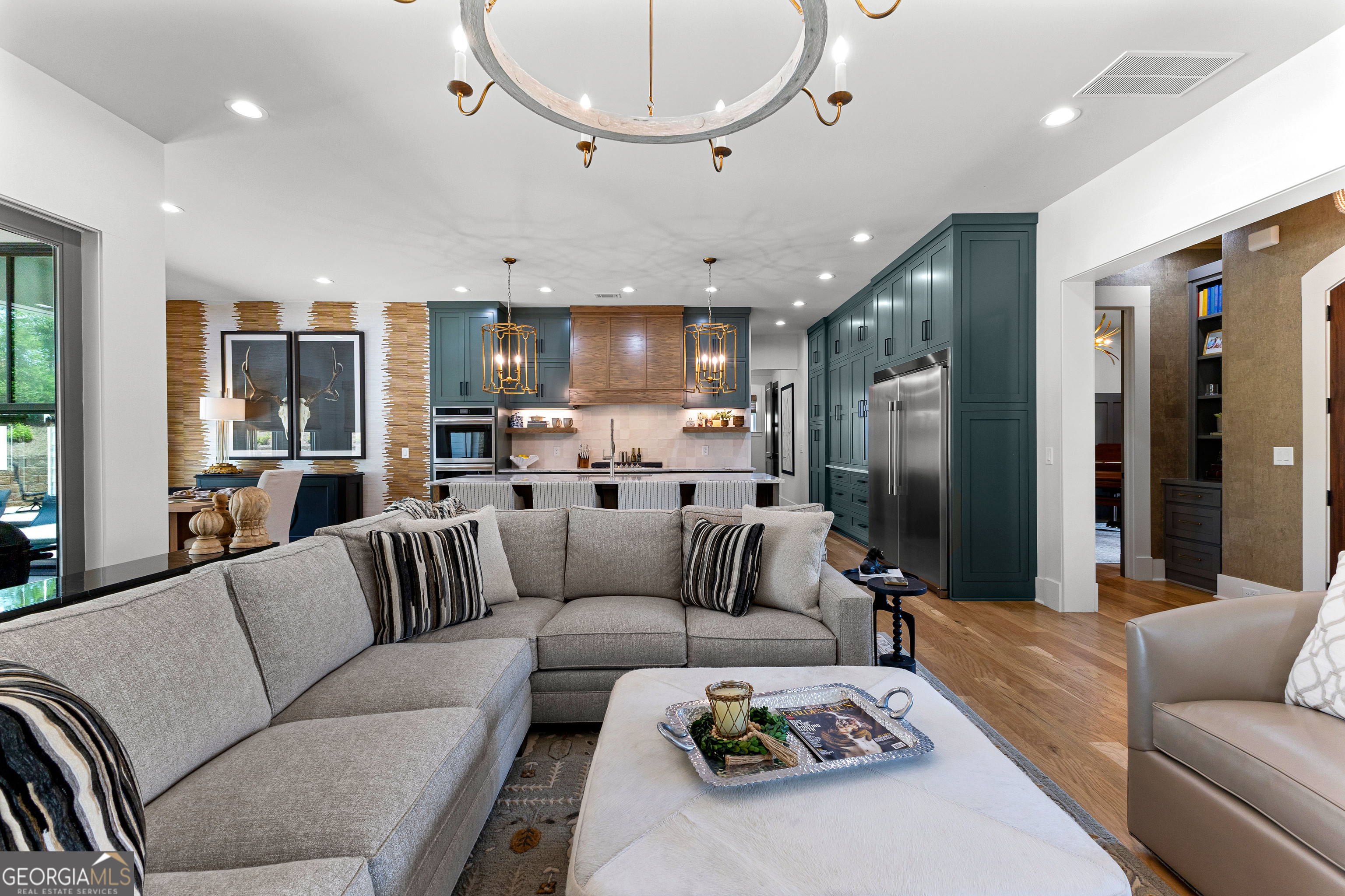 Senoia, Georgia 30276, United States, 4 Bedrooms Bedrooms, ,5 BathroomsBathrooms,Residential,Active,160013