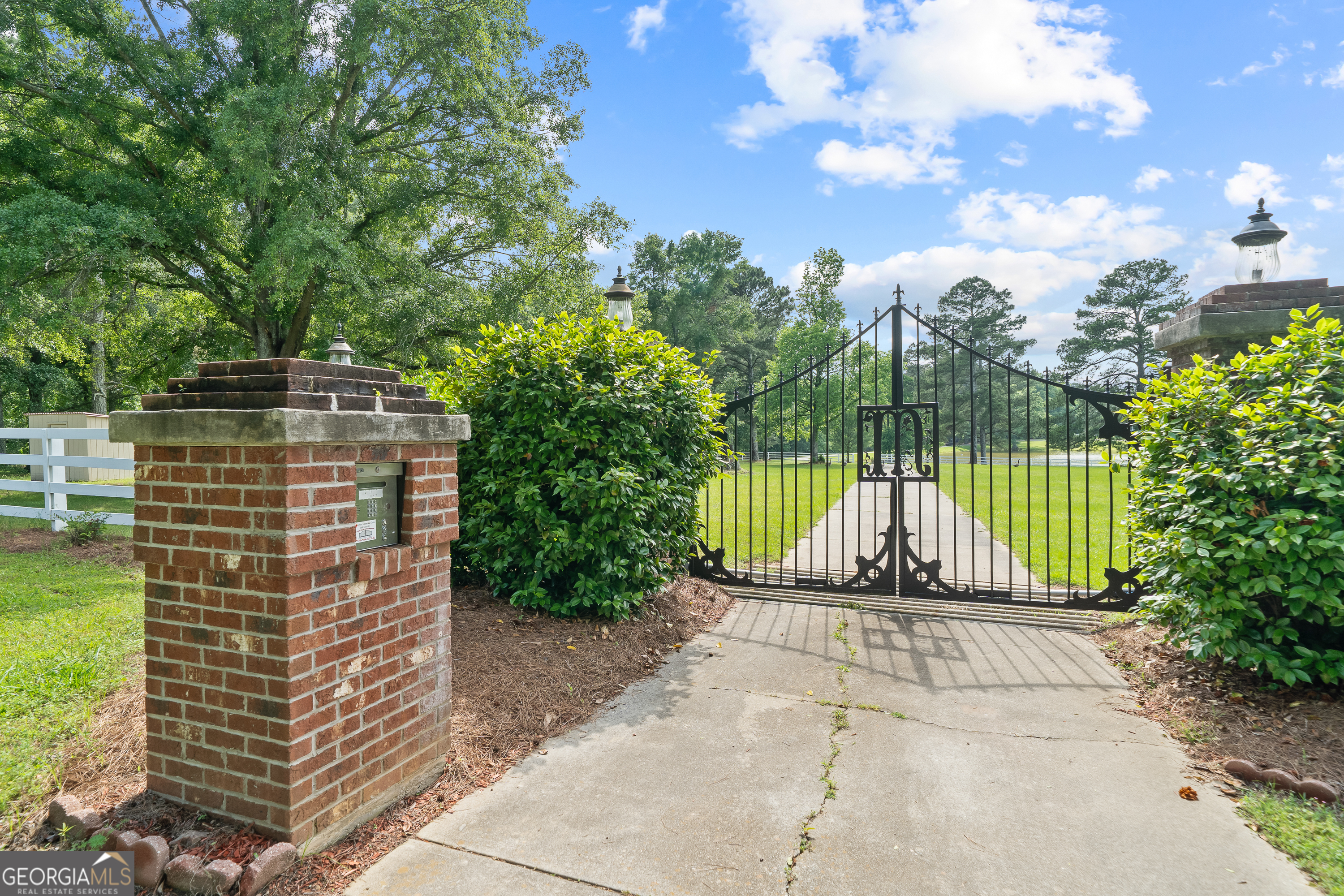603 Pea Ridge RD