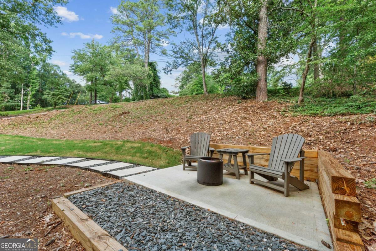 217 Skyland DR