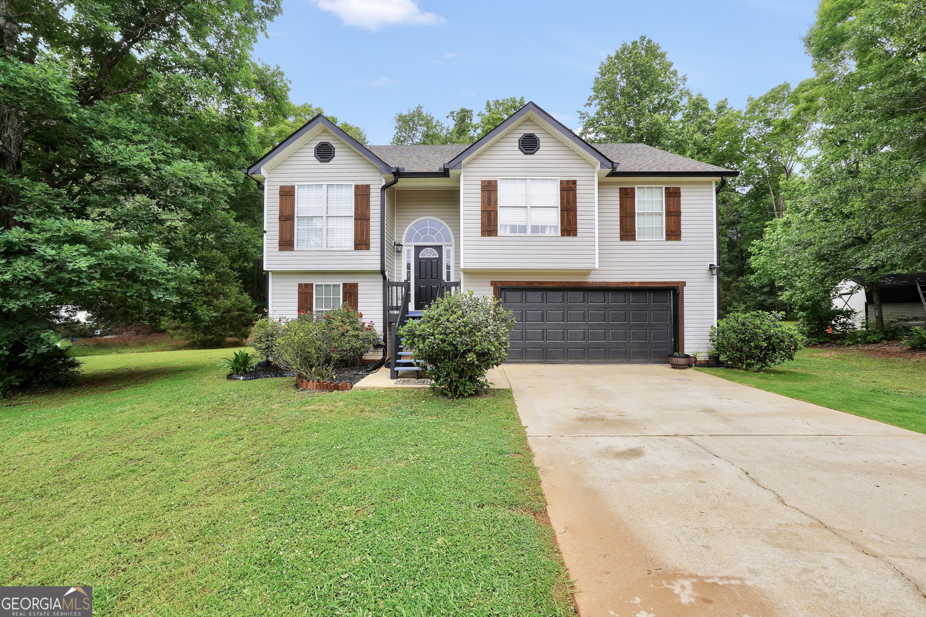 110 Westeria WAY