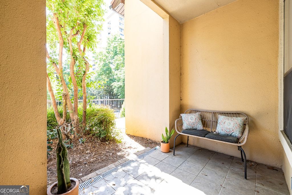 Photo of 3777 Peachtree Road NE #712, Atlanta, GA 30319 (MLS # 10738559)