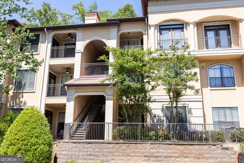 Photo of 3777 Peachtree Road NE #712, Atlanta, GA 30319 (MLS # 10738559)