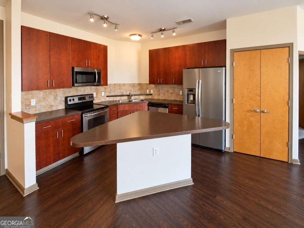 Photo of 898 Oak Street SW #1215, Atlanta, GA 30310 (MLS # 10872243)