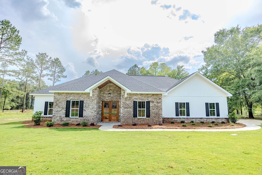 Photo of 905 Sweet Magnolia Circle, Dublin, GA 31021 (MLS # 10772107)