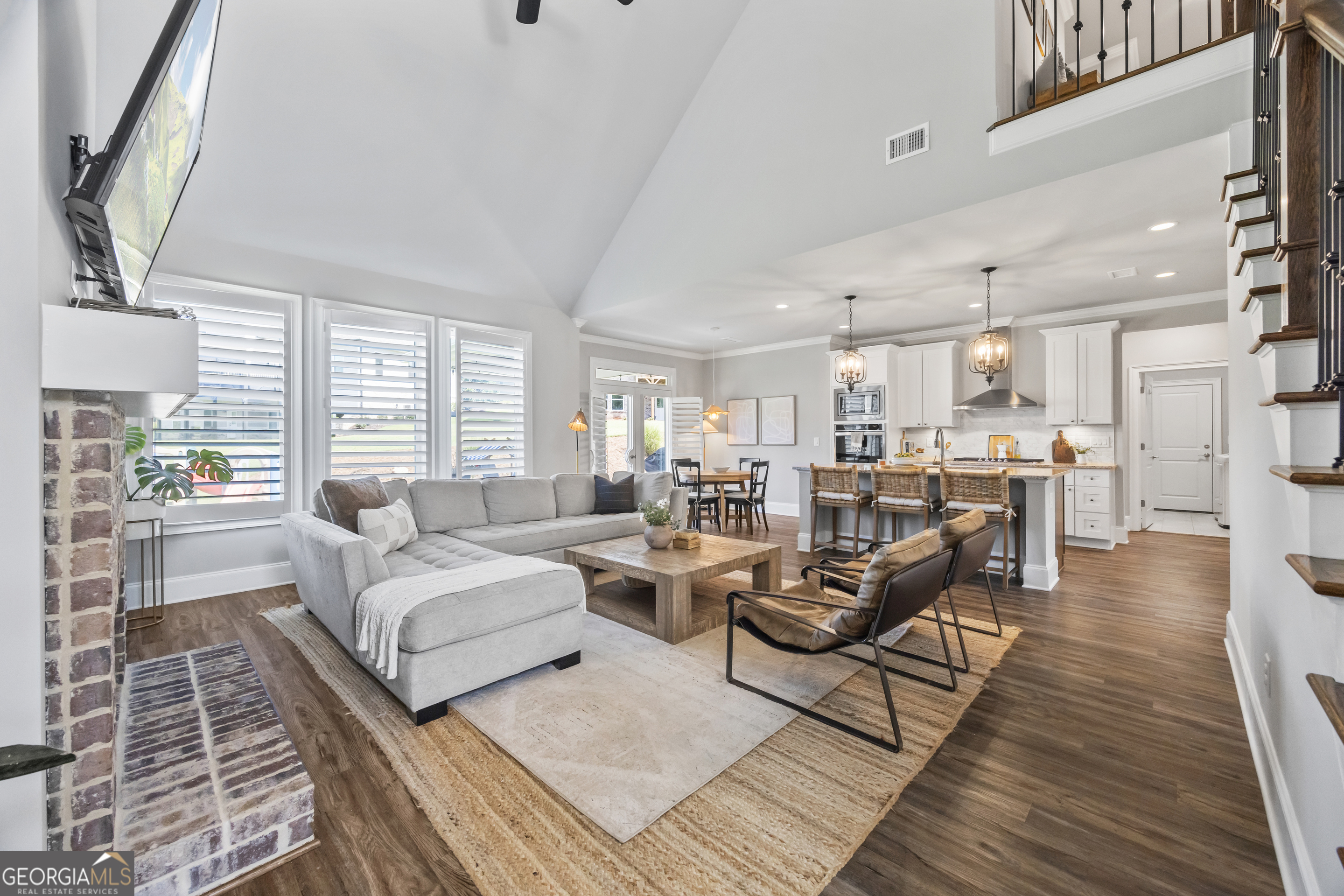 3984 Meadowland DR
