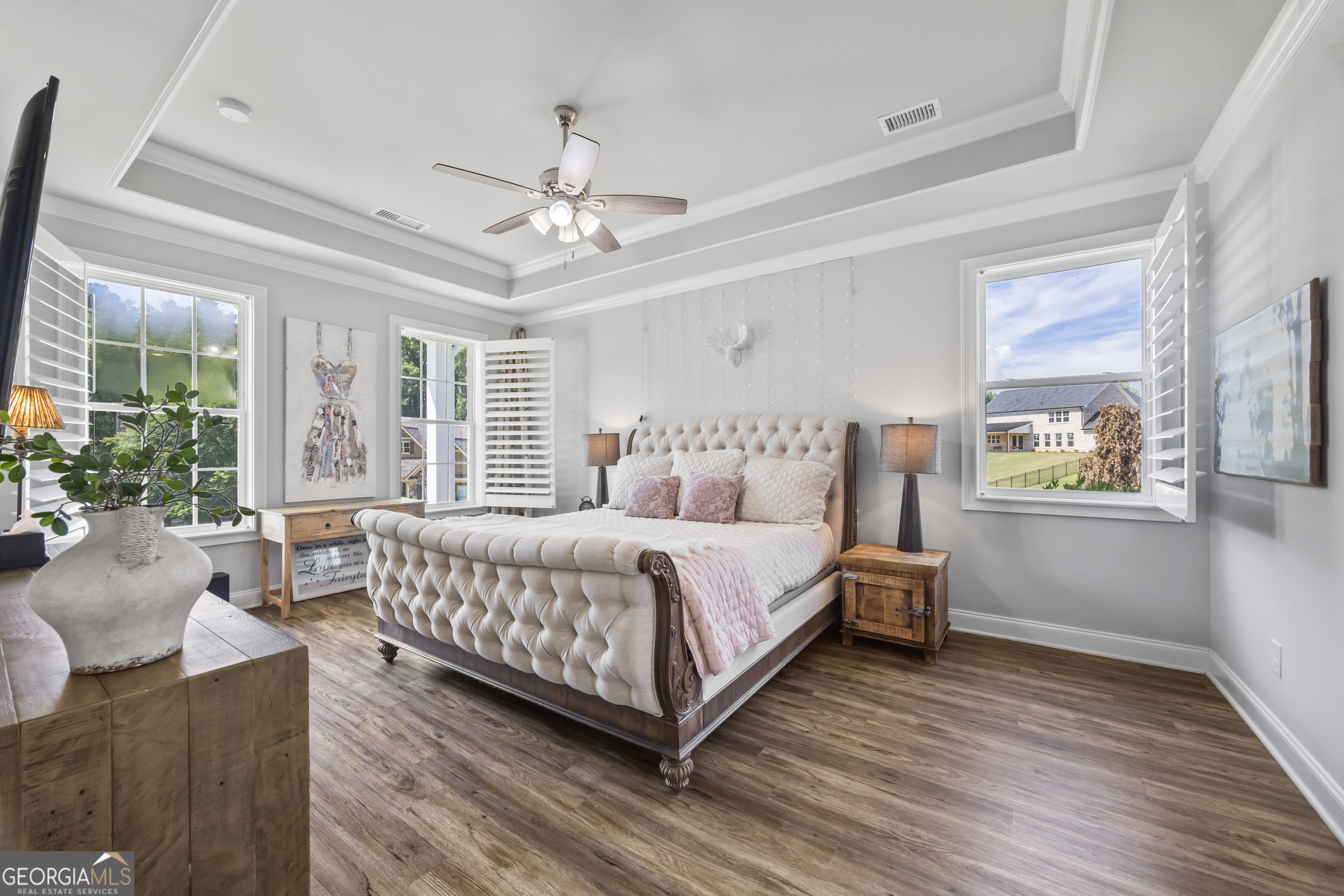 3984 Meadowland DR