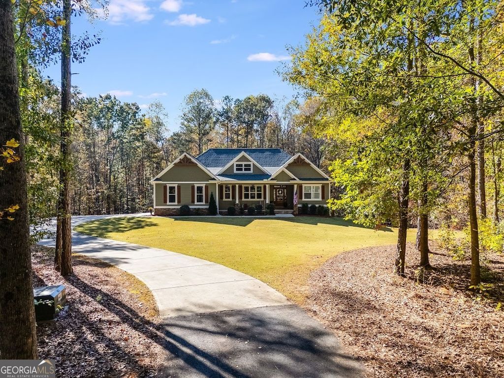 Photo of 1001 Glenloch Road, Roopville, GA 30170 (MLS # 10766757)
