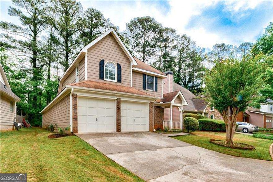 This exceptional home is located in a fantastic Alpharetta neighborhood, conveniently close to Avalon. It features a delightful traditional design and has recently received a fresh coat of paint. With 3 bedrooms and a full-sized bonus room, including a master-on-main, this home offers plenty of space. The open floor plan creates a welcoming atmosphere throughout. The property has undergone desirable upgrades, including stainless steel appliances, white kitchen cabinets, granite countertops, and engineered hardwood floors that extend throughout the home. Outside, you'll find a large patio situated within a private backyard, perfect for outdoor relaxation. Additionally, the home is within walking distance to the community's swimming pool and tennis courts. It is also surrounded by top-grade schools and enjoys easy access to North Point Mall, Avalon, and GA 400.