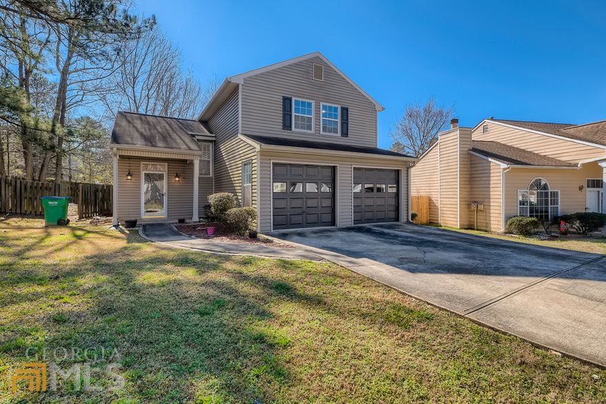This beautiful home is located in the Village on the Park community. This home boasts a beautiful living room with a fireplace, refreshing granite counters in the kitchen, and walk in closets. Enjoy the privacy of the fenced in and wooded back yard. Do not miss out on this great opportunity!