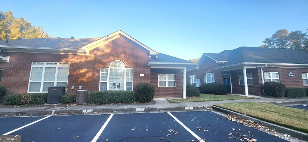 Photo of 3221 S. Cherokee Lane #1830, Woodstock, GA 30188 (MLS # 10681649)