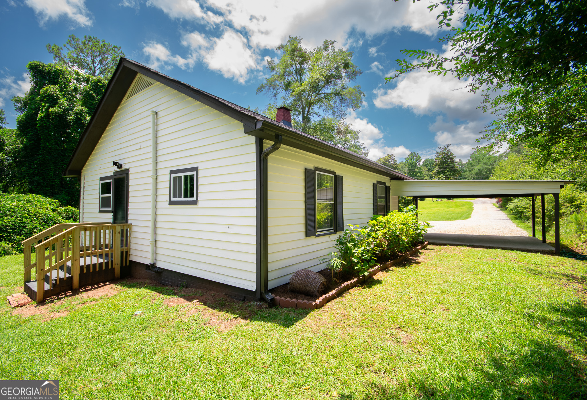 392 Corinth RD