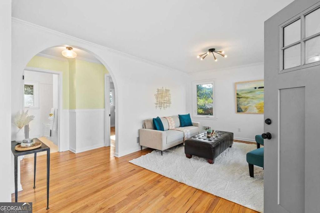 Photo of 3811 Hillcrest Drive SE, Smyrna, GA 30080 (MLS # 10690693)