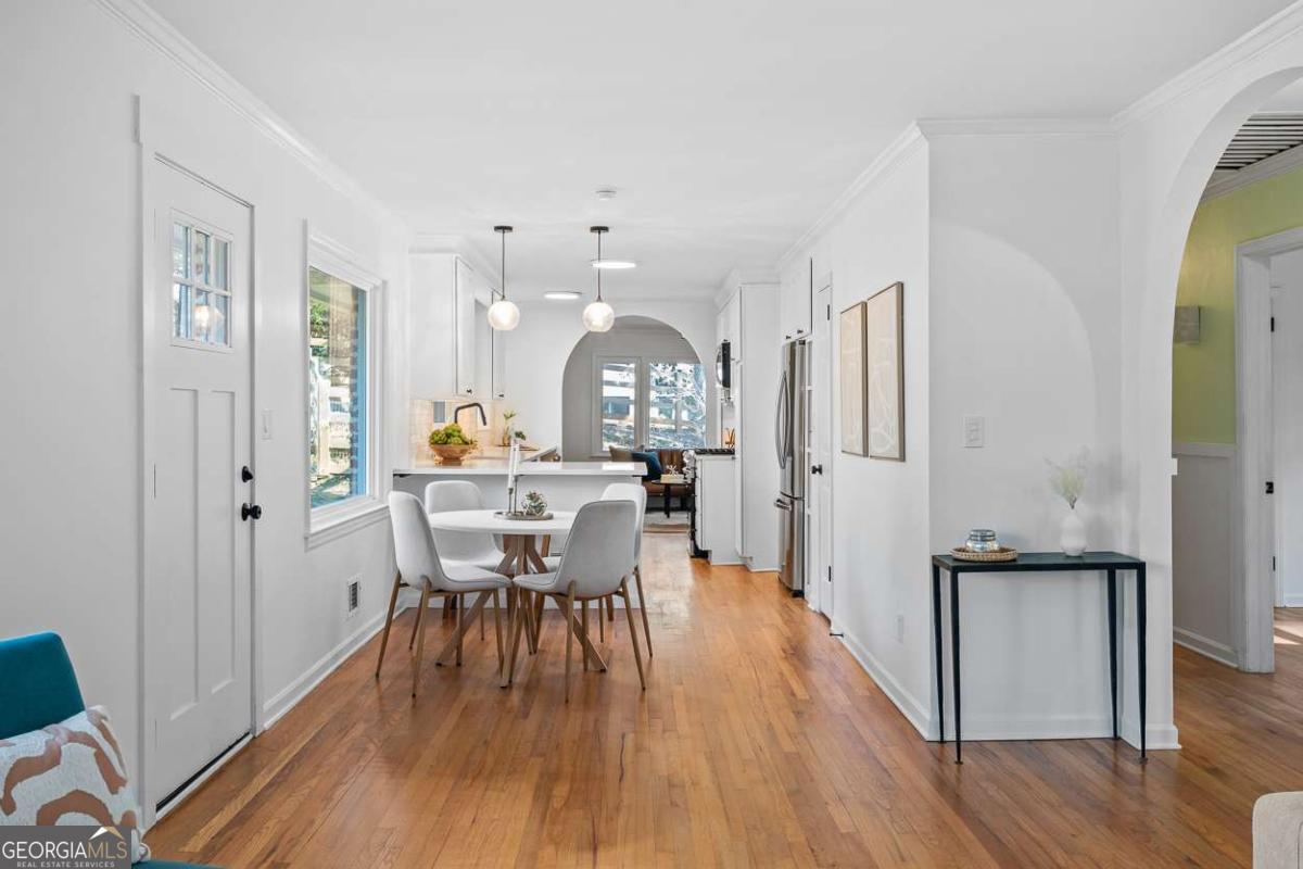 3811 Hillcrest DR SE