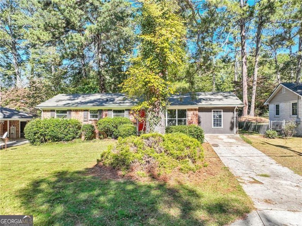 Photo of 4639 Tell Road SW, Atlanta, GA 30331 (MLS # 10757960)