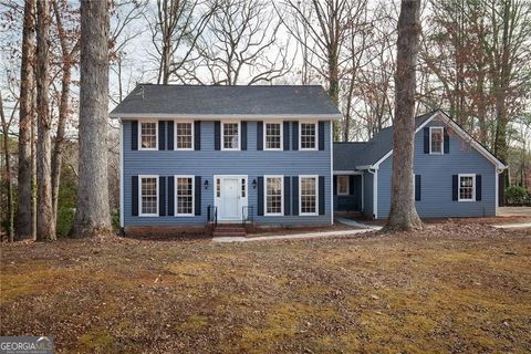 Photo of 4782 Hill Court NE, Roswell, GA 30075 (MLS # 10677301)