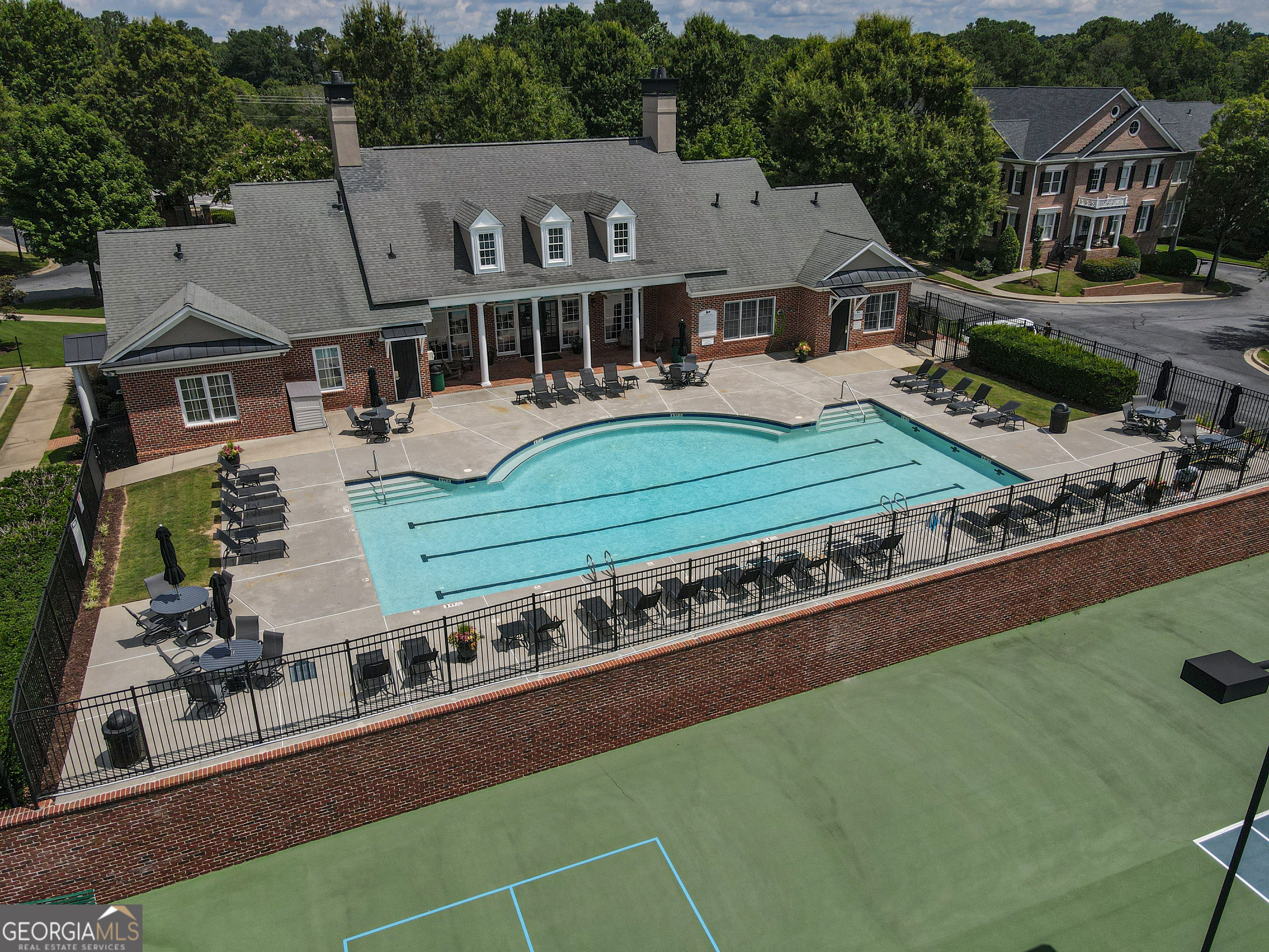 Academy Park - Residential
