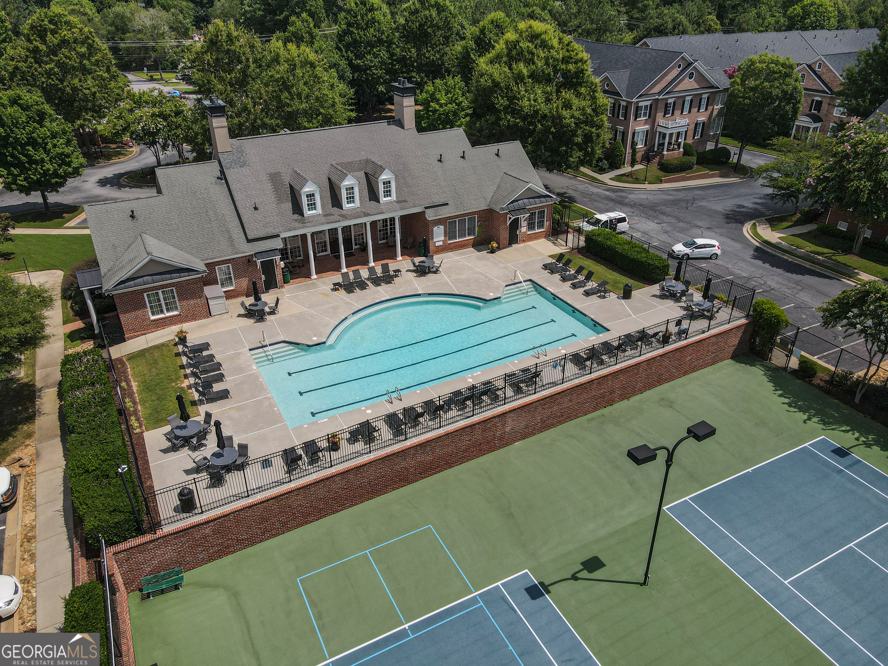 Academy Park - Residential