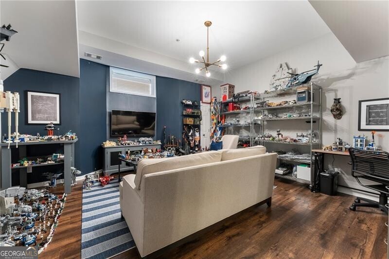 Academy Park - Residential