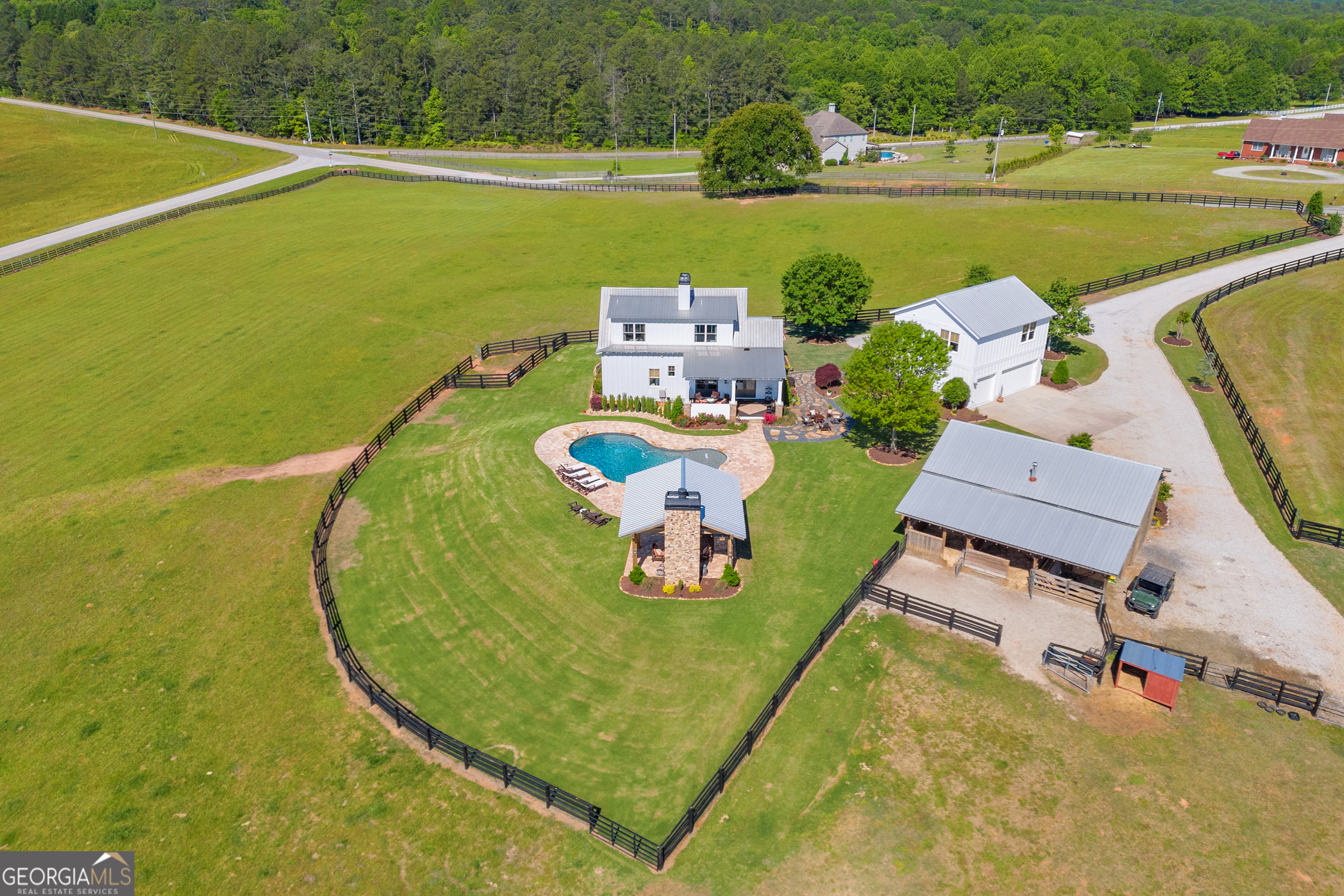 785 Carl Davis RD