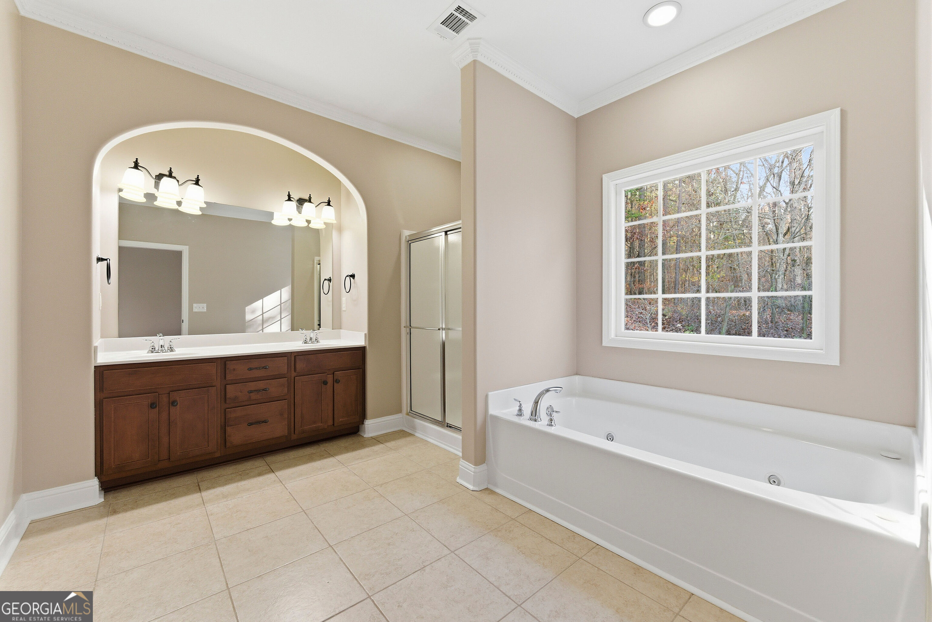 Dallas, Georgia 30132, United States, 3 Bedrooms Bedrooms, ,2 BathroomsBathrooms,Residential,Pending,249964