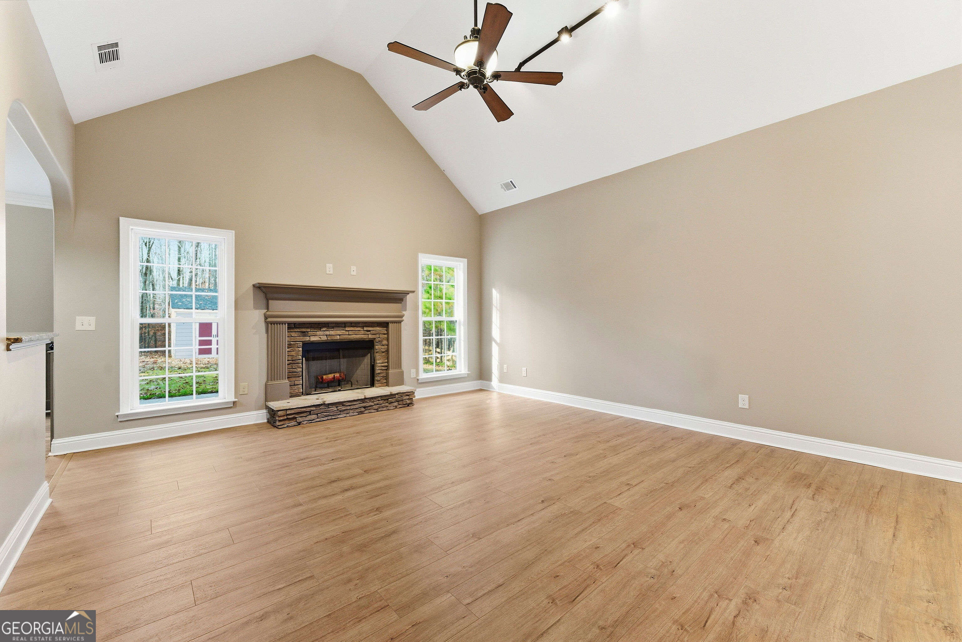 Dallas, Georgia 30132, United States, 3 Bedrooms Bedrooms, ,2 BathroomsBathrooms,Residential,Pending,249964