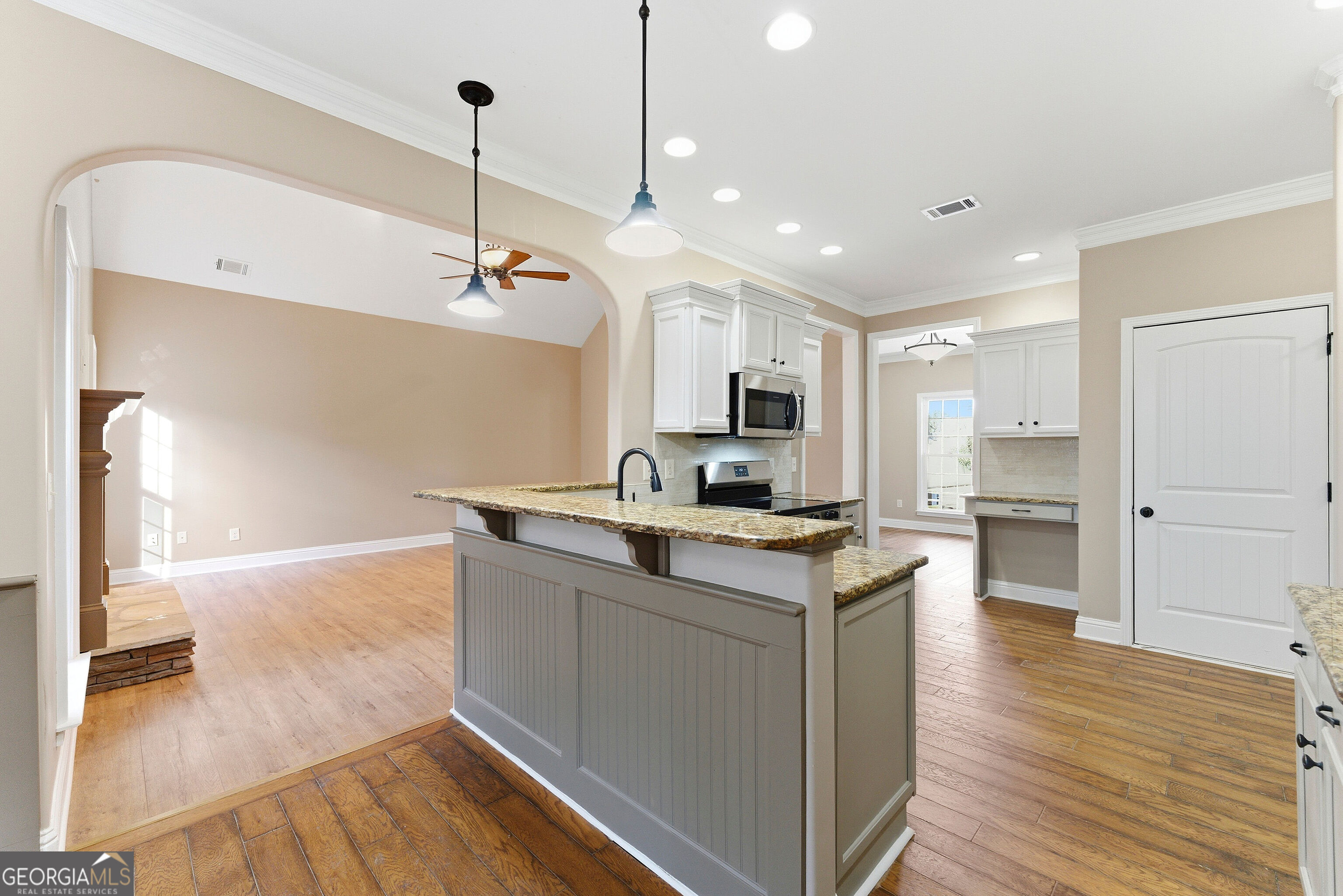 Dallas, Georgia 30132, United States, 3 Bedrooms Bedrooms, ,2 BathroomsBathrooms,Residential,Pending,249964