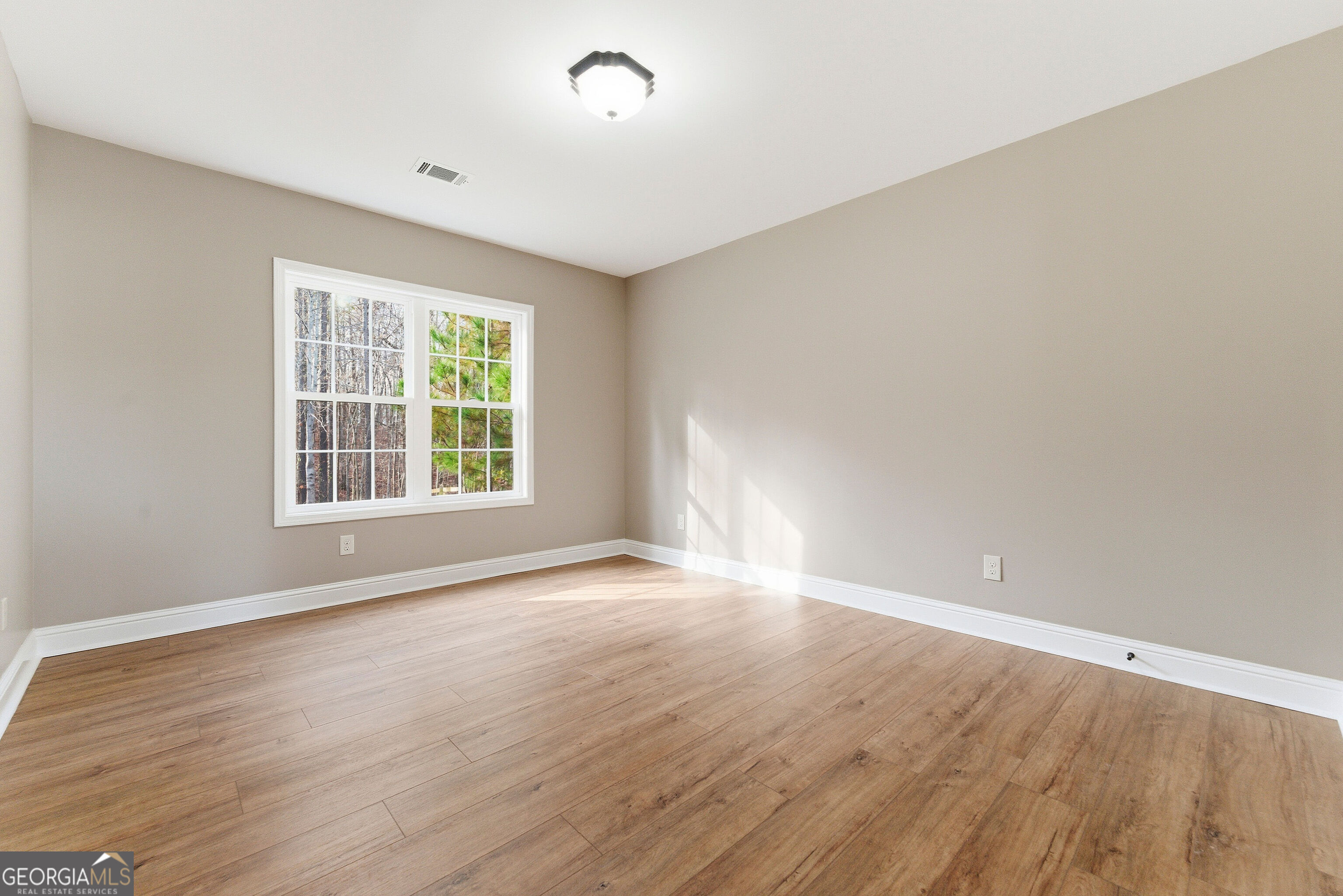 Dallas, Georgia 30132, United States, 3 Bedrooms Bedrooms, ,2 BathroomsBathrooms,Residential,Pending,249964