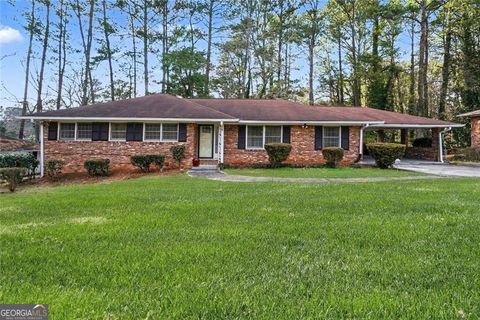 Photo of 3281 Annelaine Drive SW, Atlanta, GA 30311 (MLS # 10695860)
