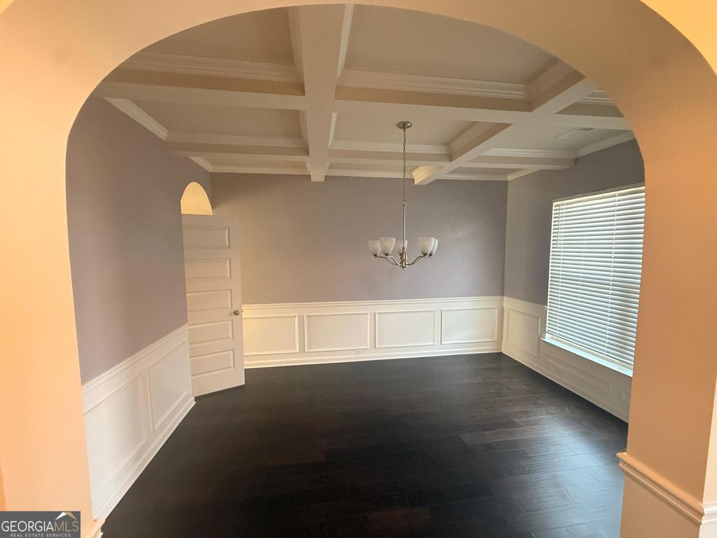 Photo of 1013 Autumn Drive, Loganville, GA 30052 (MLS # 10719425)