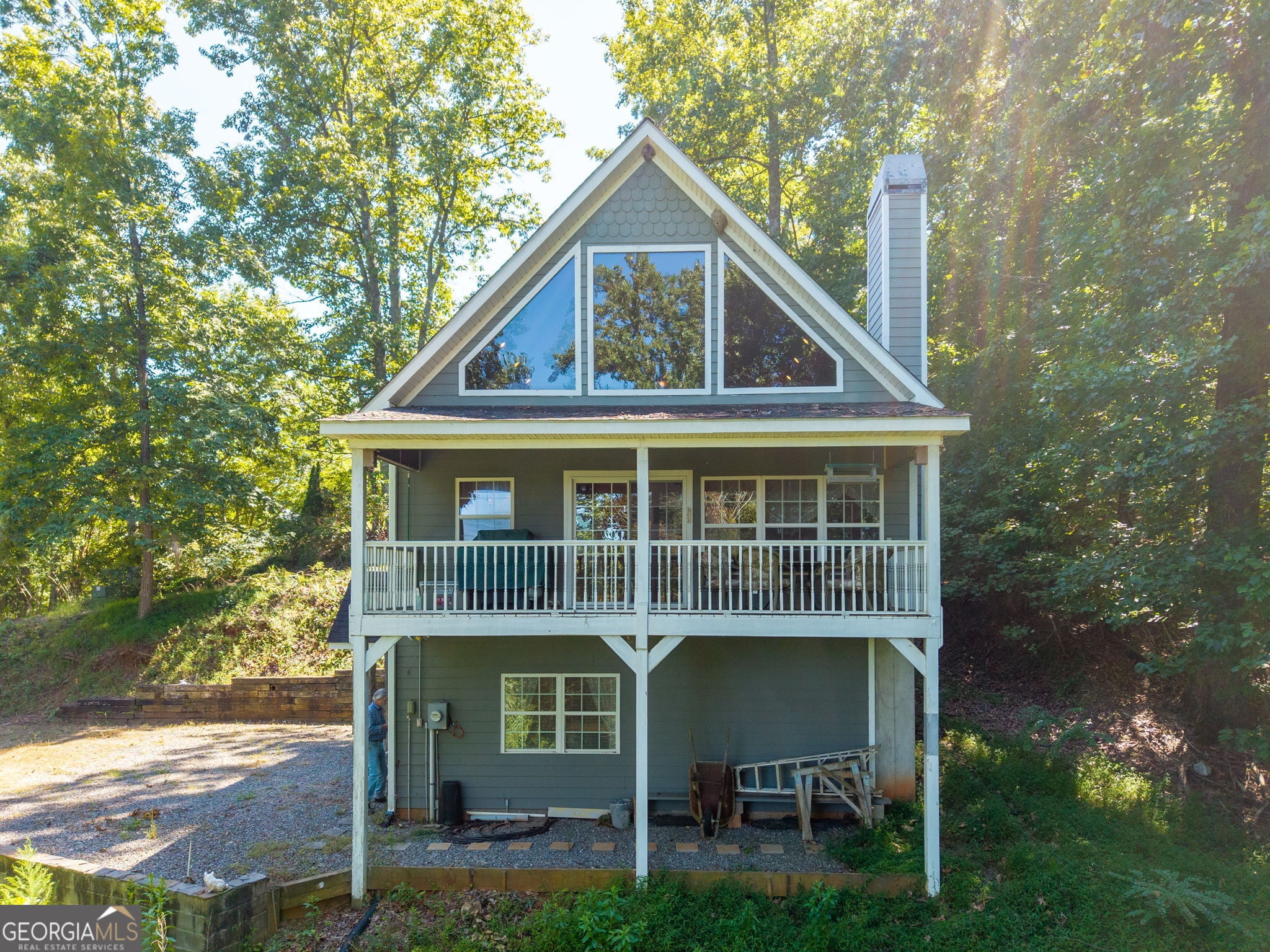 228 Longview DR