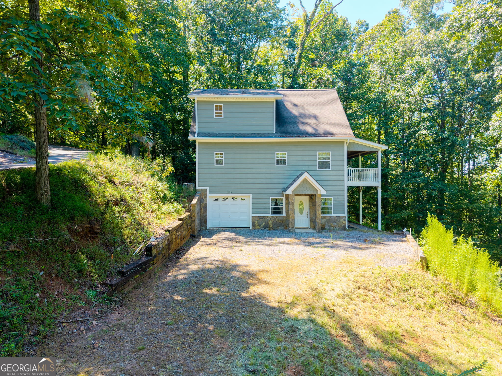 228 Longview DR