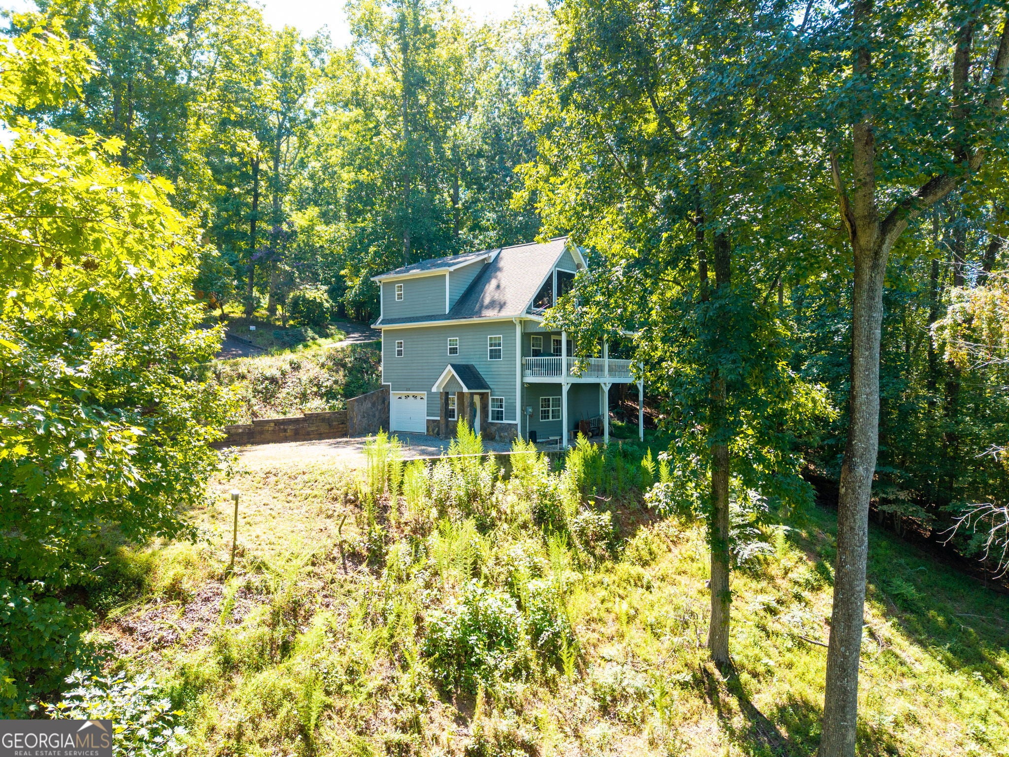 228 Longview DR