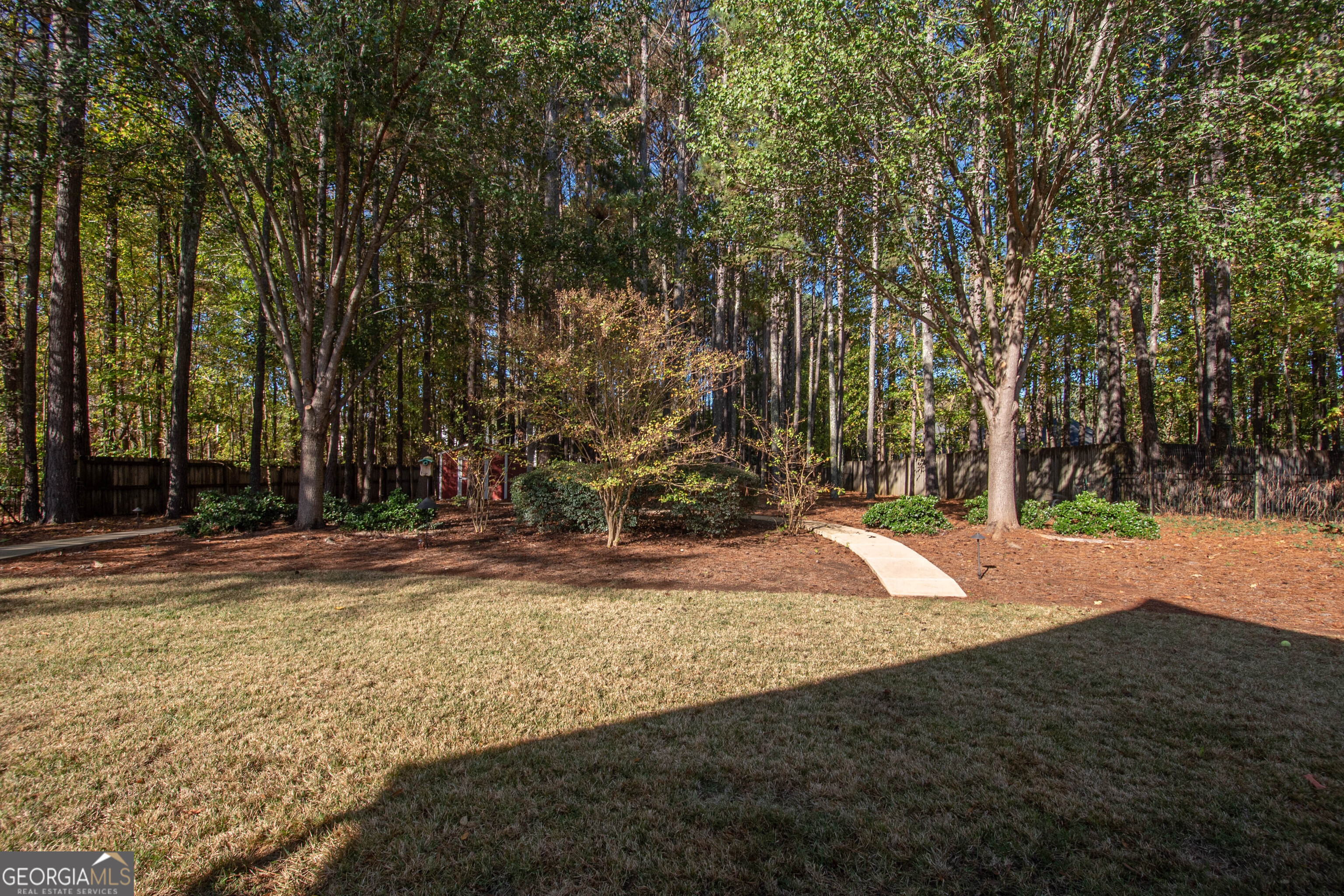 Newnan, Georgia 30265, United States, 3 Bedrooms Bedrooms, ,2 BathroomsBathrooms,Residential,Pending,4628