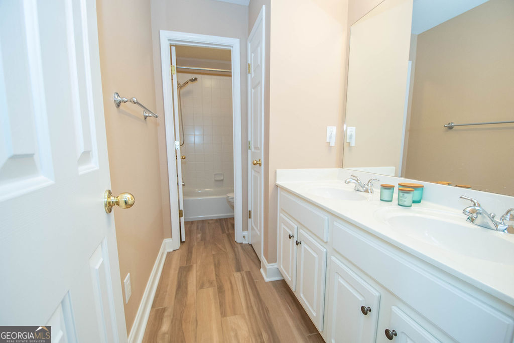 Newnan, Georgia 30265, United States, 3 Bedrooms Bedrooms, ,2 BathroomsBathrooms,Residential,Pending,4628