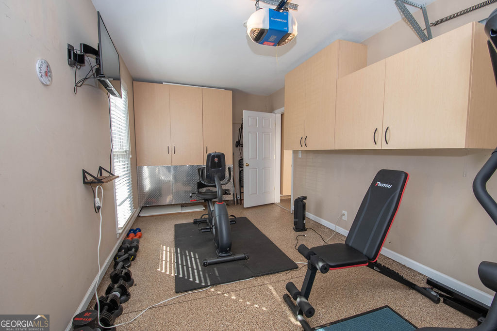 Newnan, Georgia 30265, United States, 3 Bedrooms Bedrooms, ,2 BathroomsBathrooms,Residential,Pending,4628