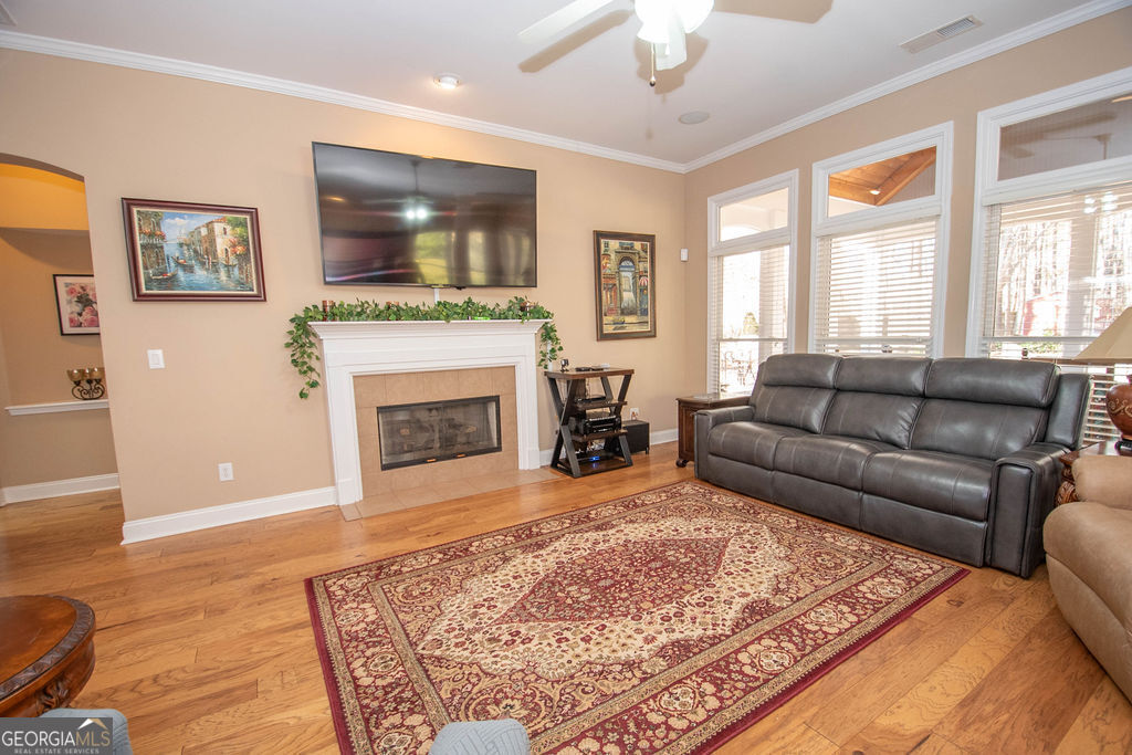 Newnan, Georgia 30265, United States, 3 Bedrooms Bedrooms, ,2 BathroomsBathrooms,Residential,Pending,4628