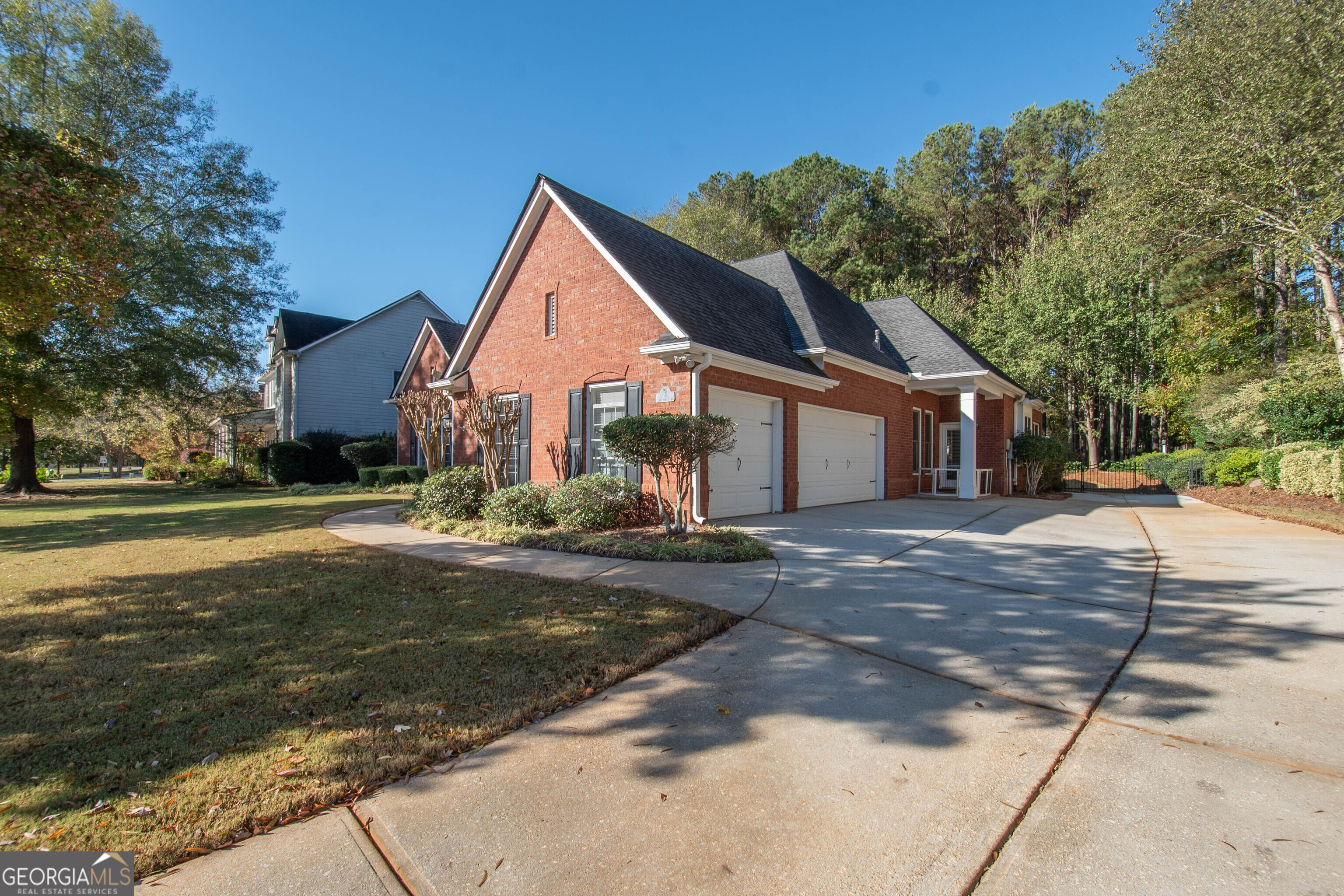 Newnan, Georgia 30265, United States, 3 Bedrooms Bedrooms, ,2 BathroomsBathrooms,Residential,Pending,4628