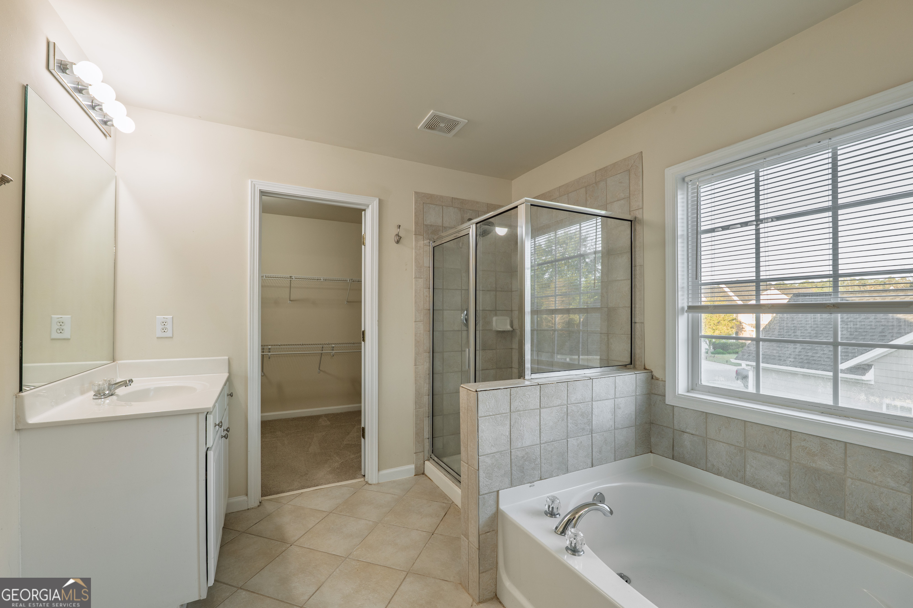 THORNGATE - Residential