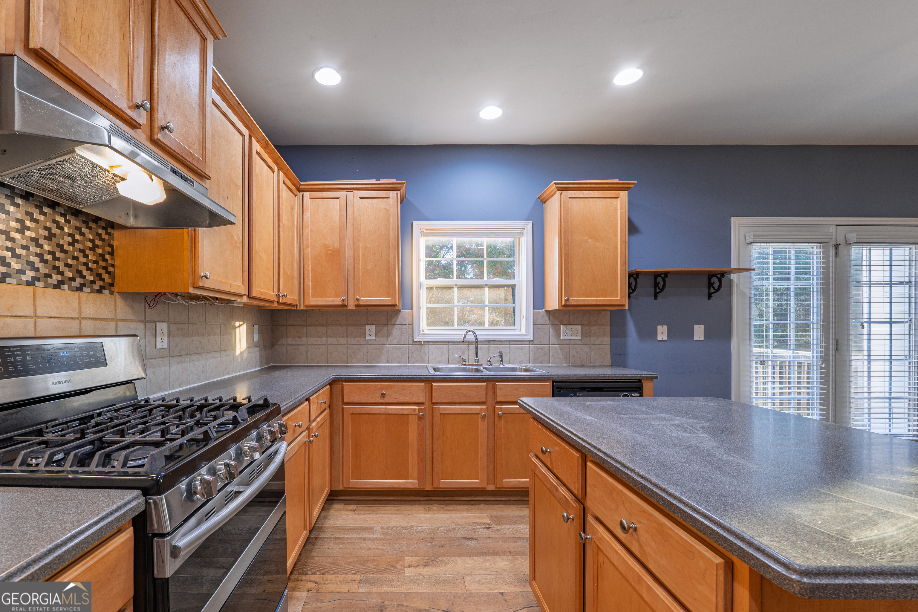 THORNGATE - Residential